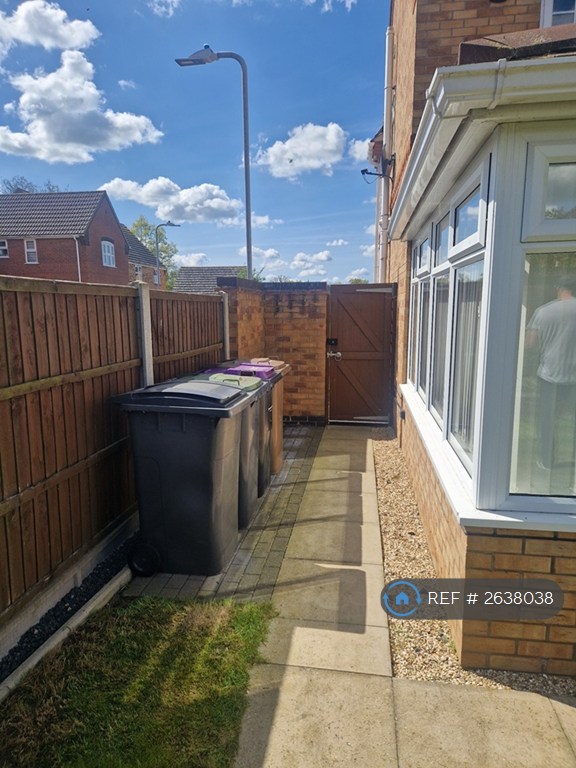 3 bedroom house in Cavalry Court, Lincoln, LN4 (3 bed) (#2638038)