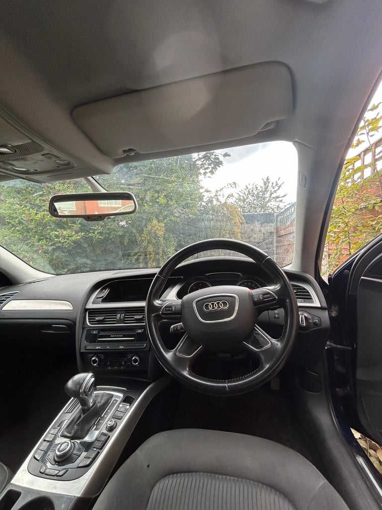 Audi, A4, Saloon, 2012, Semi-Auto, 1968 (cc), 4 doors