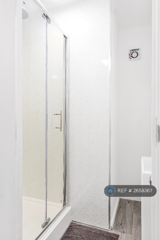 Studio flat in Norburn, Bretton, Peterborough, PE3 (#2658367)