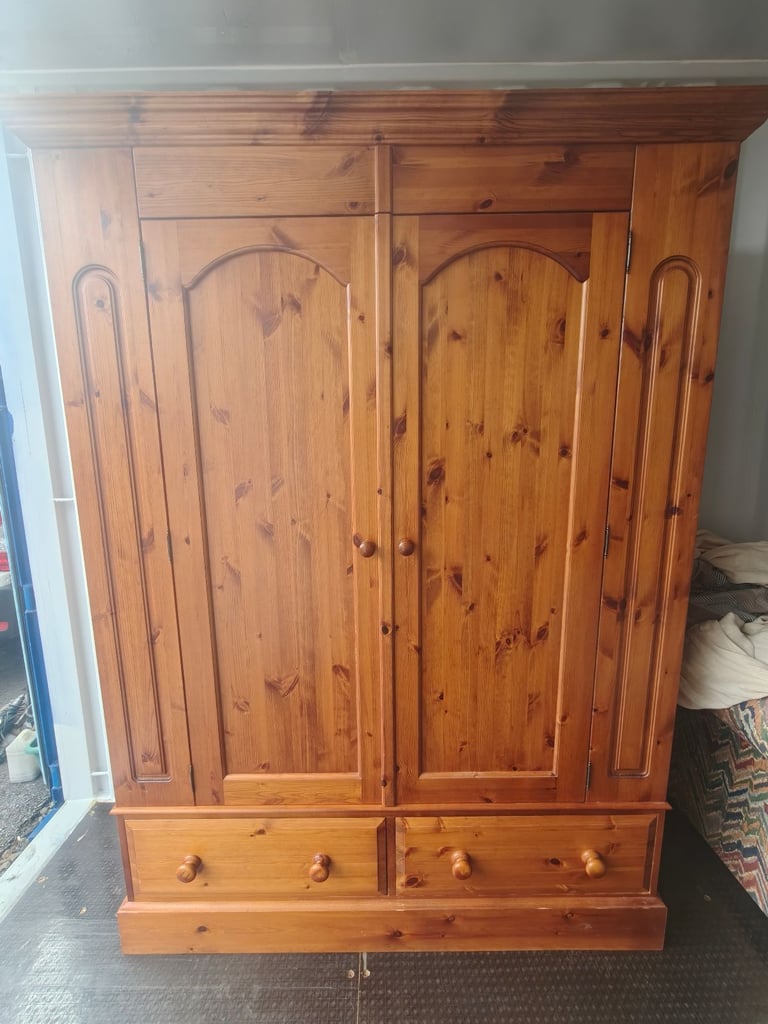 Free-standing Pine Wardrobe 