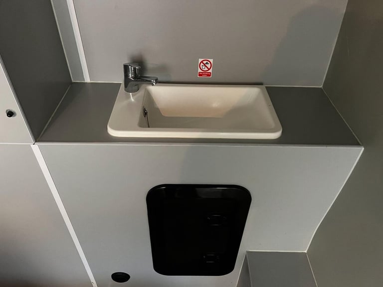 2022 Ford Transit 2.0 350 EcoBlue Leader RWD L4 H3 Euro 6 (s/s) 5dr Welfare Diesel Manual