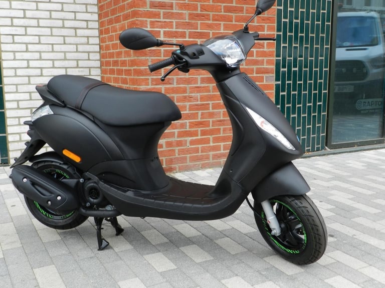 Piaggio Zip 50 E5