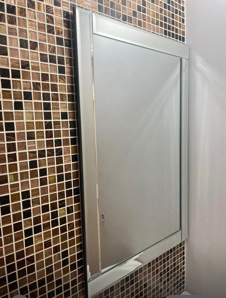 Cloakroom suite