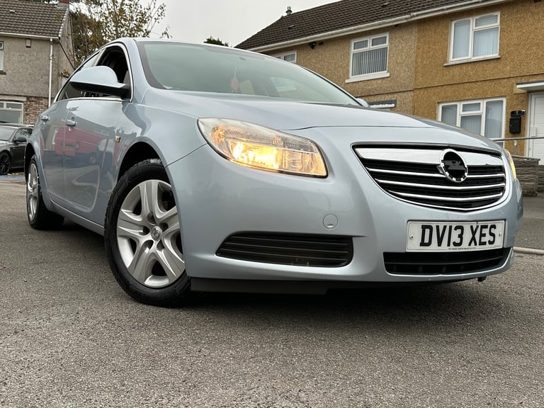 image for Vauxhall, INSIGNIA, Hatchback, 2013, Manual, 1956 (cc), 5 doors