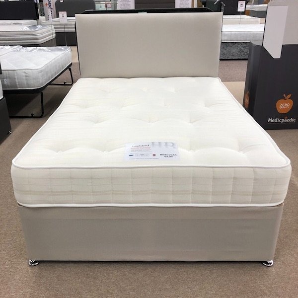 SALE ON BEDS & MATTRESS ! BRAND NEW DOUBLE/SINGLE/KING BEDS WITH