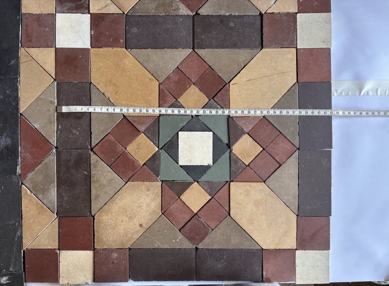 A Beautiful Antique Victorian Floor Tiles Flooring Reclaimed Salvaged apprx 5 m2