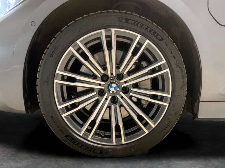 2021 BMW 3 Series 330e xDrive M Sport 4dr Step Auto SALOON PETROL/ELECTRIC Automatic