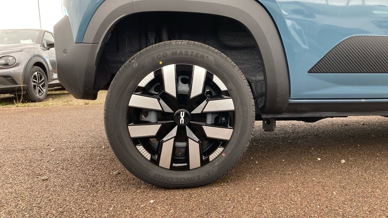 2025 Dacia Spring 27kWh Expression 65 48kW 5dr Auto Electric Hatchback Hatchback Electric Automatic