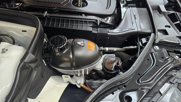  Mercedes-Benz E-Class 3.5 AUTO AMG LINE E350 AVANTGARDE Petrol Automatic