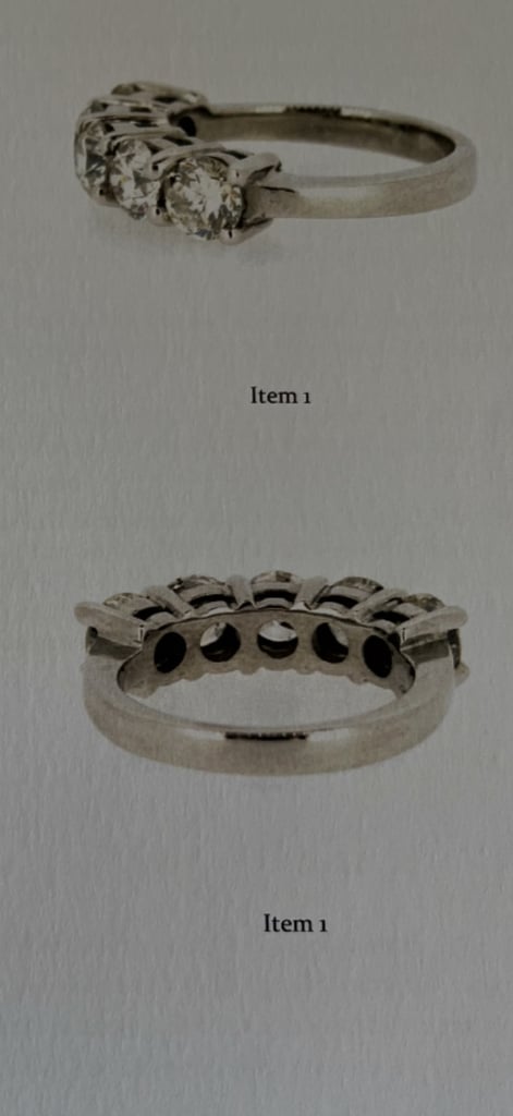 Diamond (5)stone gold ring 