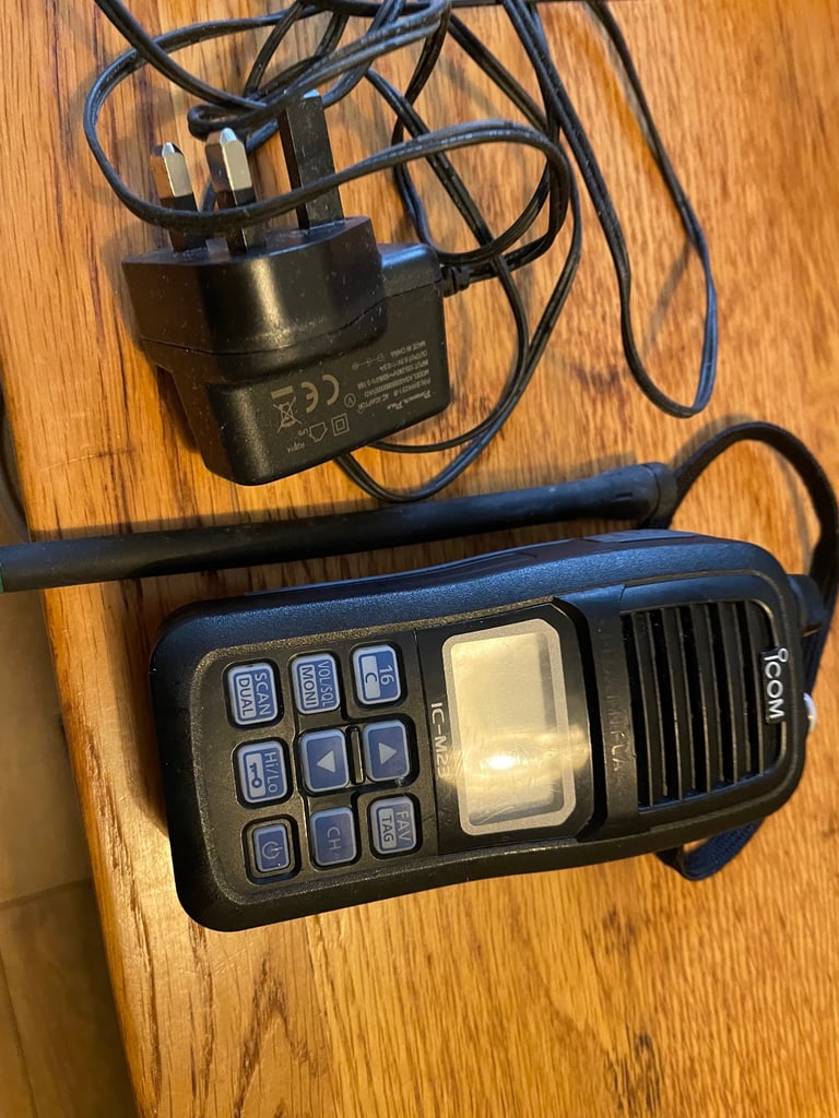 Icom vhf transceiver 