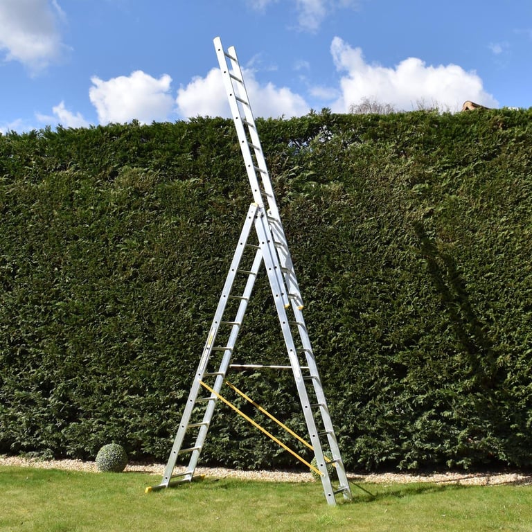 image for 3 Section x 11 Rung  Combination Ladder