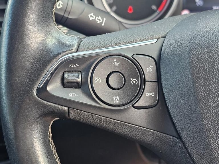 2017 Vauxhall Insignia 1.6 Turbo D ecoTEC Design Nav Grand Sport Euro 6 (s/s) 5dr HATCHBACK Diese...