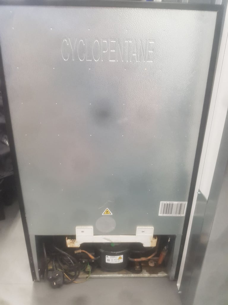 Fridgemaster undercounter fridge 