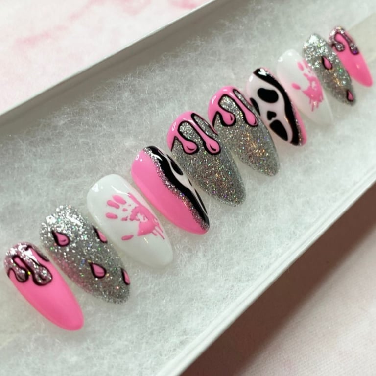 HALLOWEEN PRESS-ON NAILS - CUSTOM, HAND-PAINTED, AFFORDABLE