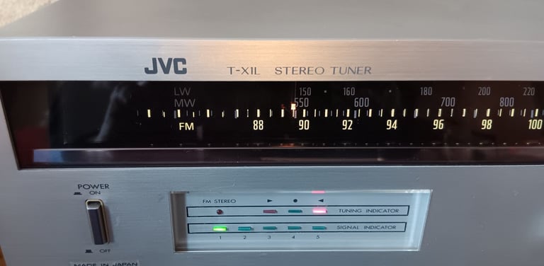 Classic JVC T-X1L FM/AM Stereo Tuner Boxed with Instructions 