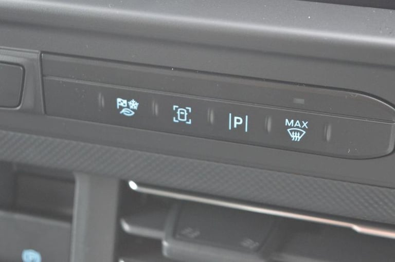 2025 Ford Transit Custom 2.0 EcoBlue 150ps H1 Van Limited PANEL VAN DIESEL Manual