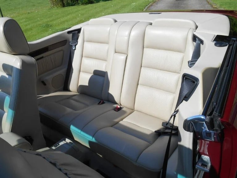 1994 Mercedes-Benz E Class E220 2-Door Petrol