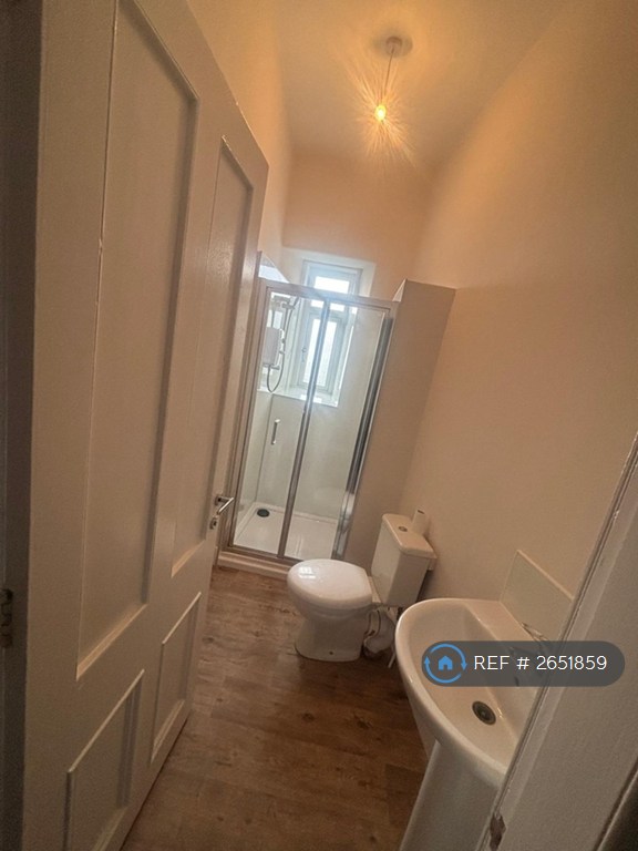 2 bedroom flat in High Street, Fraserburgh, AB43 (2 bed) (#2651859)