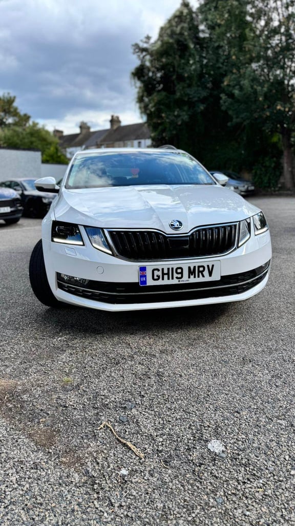 Skoda, OCTAVIA, Estate, 2019, automatic, 1984 (cc), 5 doors