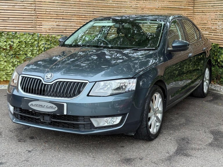 2015 Skoda Octavia 1.6 TDI Elegance Hatchback 5dr Diesel DSG Euro 5 (s/s) (105 ps) 12 MONTHS A HA...