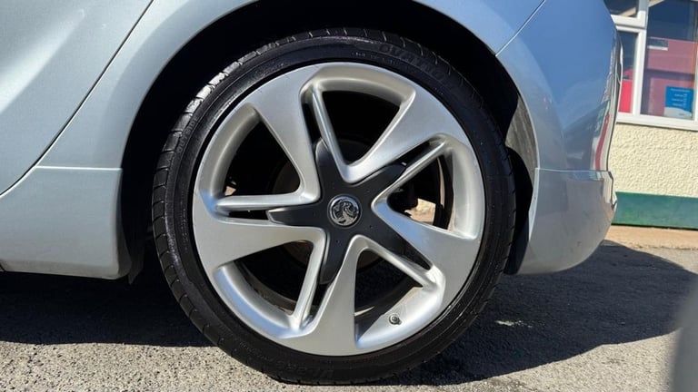2014 Vauxhall Astra 1.4T 16v Limited Edition Hatchback 5dr Petrol Manual Euro 5 (140 ps) Hatchbac...