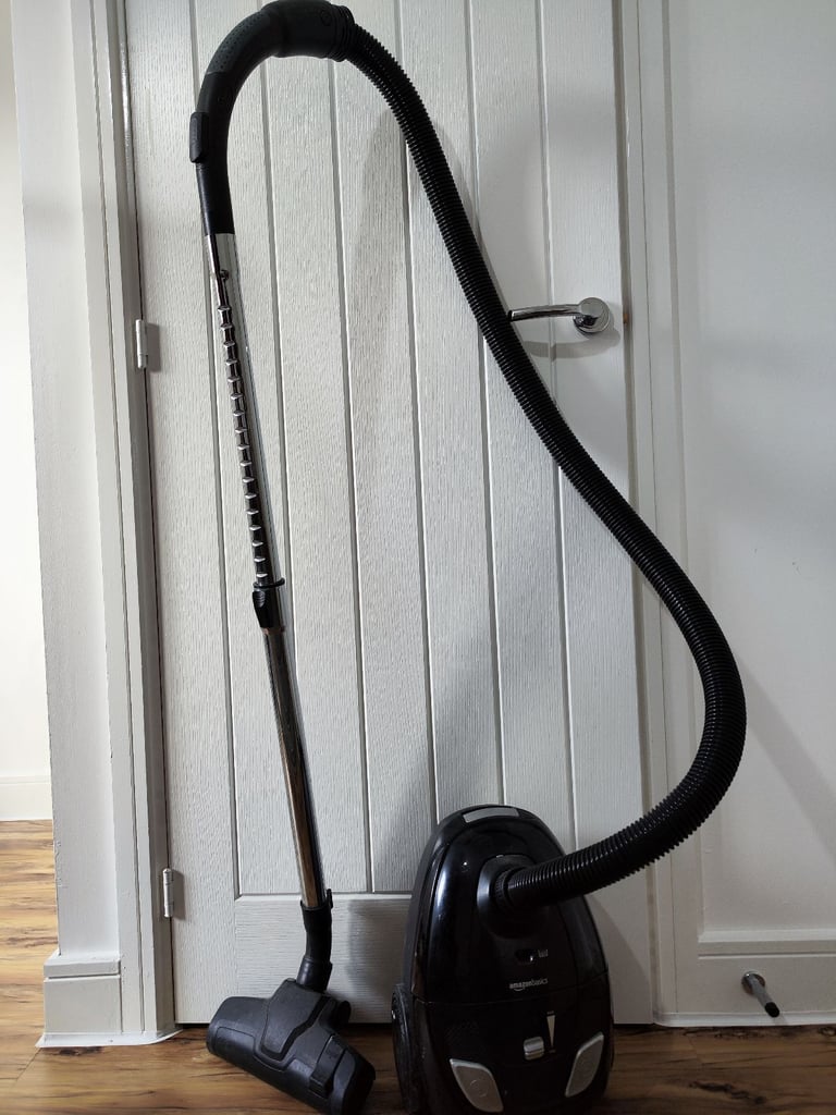 image for Vacuum cleaner - used