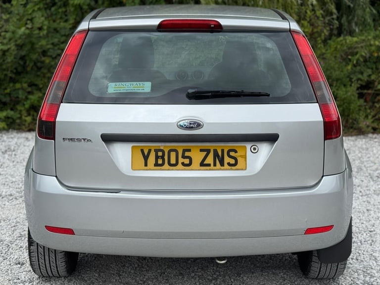 2005 Ford Fiesta 1.25 Style 3dr HATCHBACK PETROL Manual - Image 9