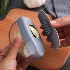 2-in-1 Manual Garlic Press Rocker Garlic Mincer Crusher