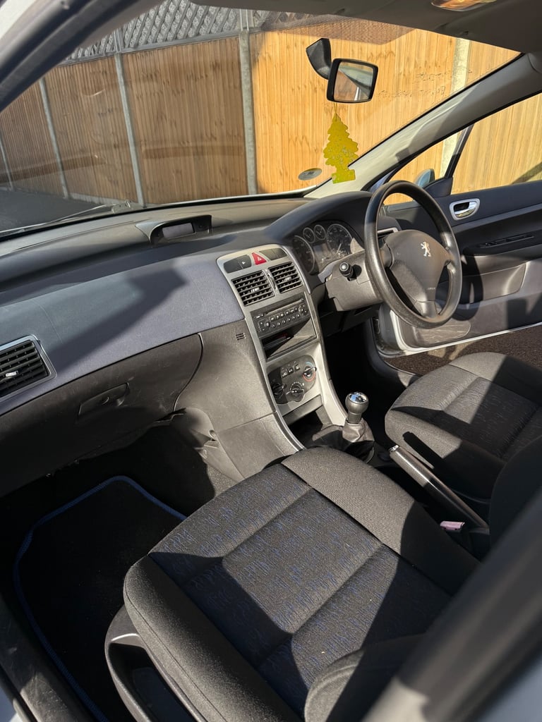 Peugeot, 307, S, Hatchback, 2004, Manual, 1587 (cc), 5 doors, 90k miles