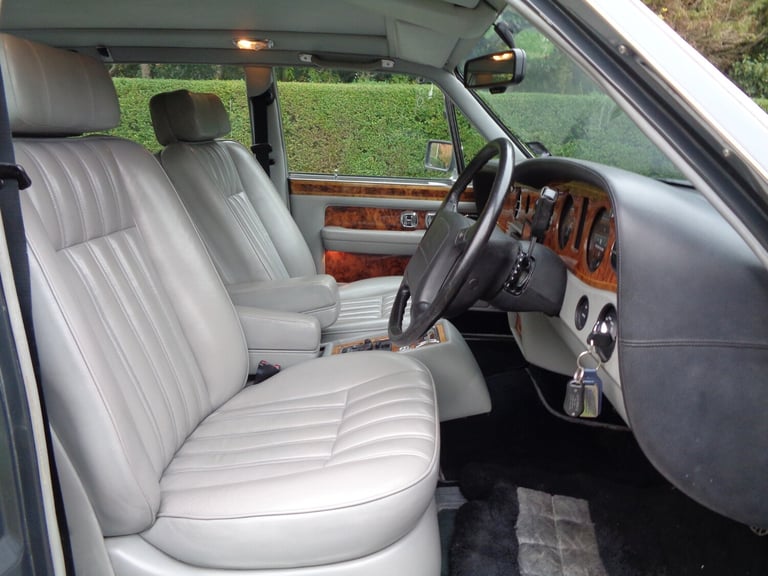 2000 Rolls-Royce Silver Spur III 4dr Auto SALOON Petrol Automatic