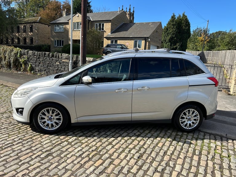 2012 (61) FORD GRAND C-MAX 1.6 TDCI TITANIUM   7 SEATER