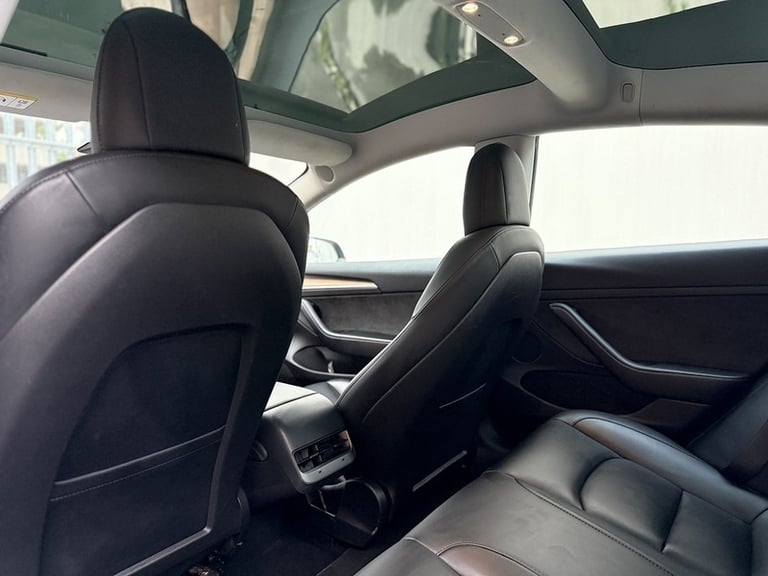 2022 Tesla Model 3 (Dual Motor) Long Range Saloon 4dr Electric Auto 4WDE (346 ps) Saloon Electric...