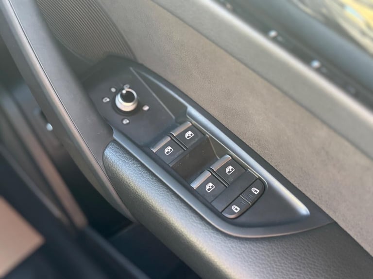 AUDI Q5 2.0 TDI 40 Black Edition 2024