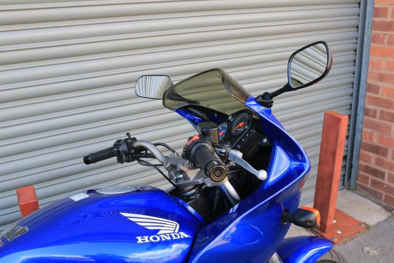 Honda HORNET CB600F 2001