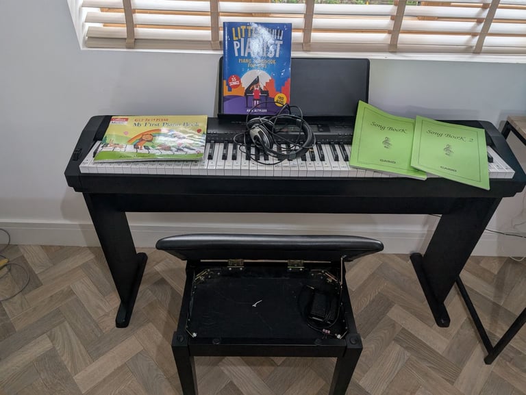 Casio Electric Piano / Keyboard with stool and accessories 