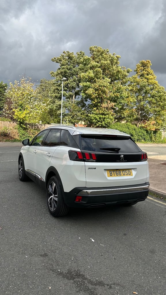 Peugeot, 3008, Hatchback, 2018, Manual, 1199 (cc), 5 doors