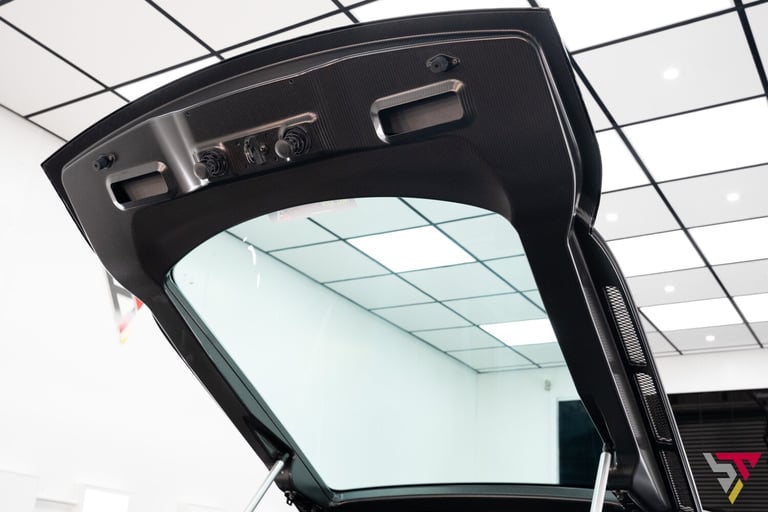 2011 (61) Audi R8 GT 5.2 V10 R-Tronic Auto Coupe 560PS | Phantom Black Metallic