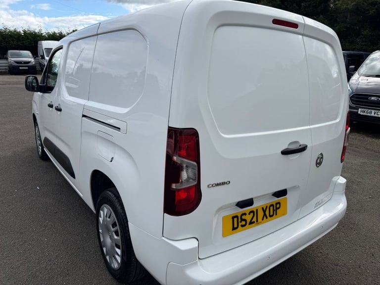 2021 Vauxhall Combo 1.5 Turbo D 2300 Sportive Panel Van 6dr Diesel Manual L2 H1 Euro 6 (100 ps) P...