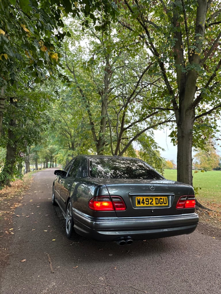 2000 Mercedes-Benz E Class E55 4dr Auto SALOON Petrol Automatic