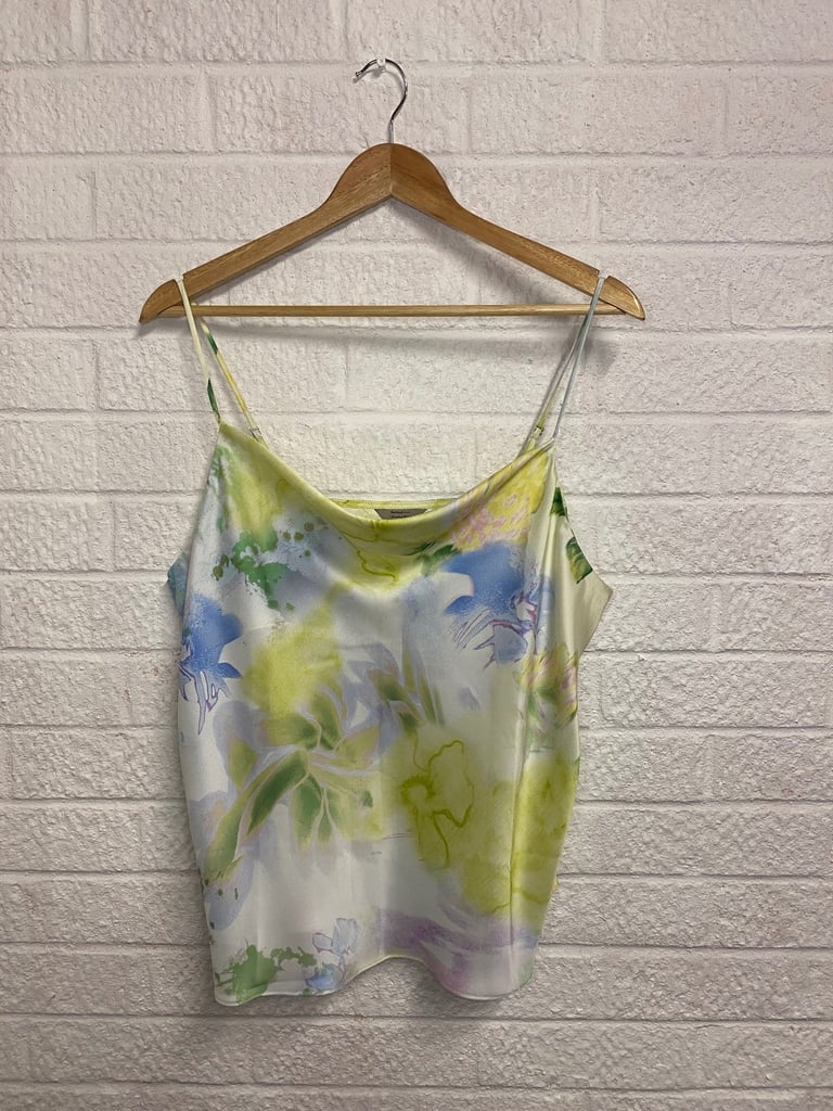 image for Size 16 clothes 
