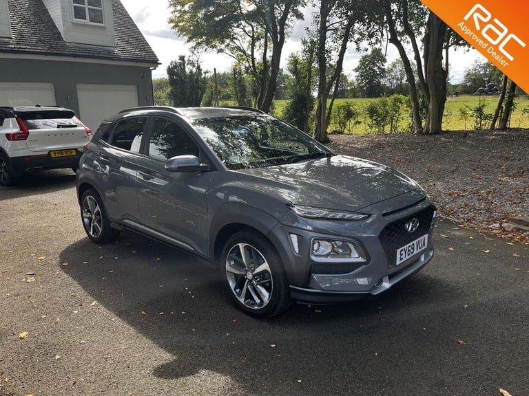 Hyundai Kona 1.0t-GDi Premium In grey Metallic with a fsh