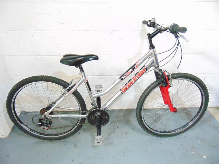 Globe Trotter (16 inch frame) Hardtail Mountain Bike (free local delivery)