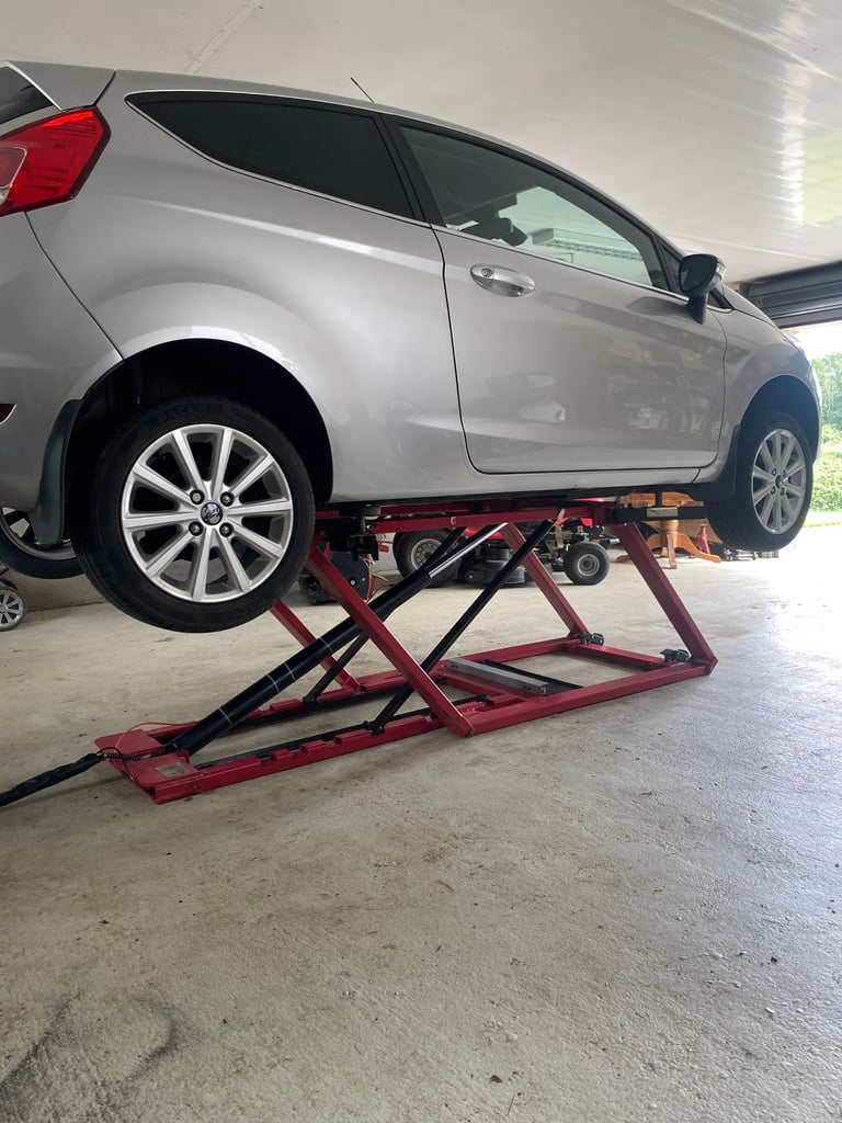 garage car lift