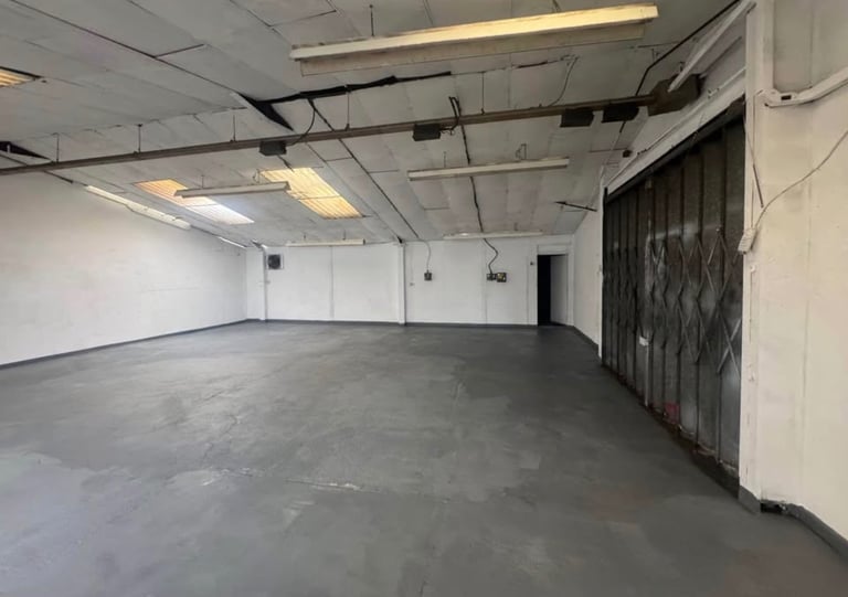 Spacious unit to let 