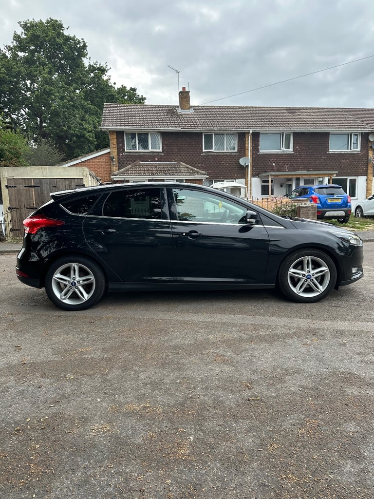 Ford, FOCUS, Hatchback, 2015, Manual, 1560 (cc), 5 doors