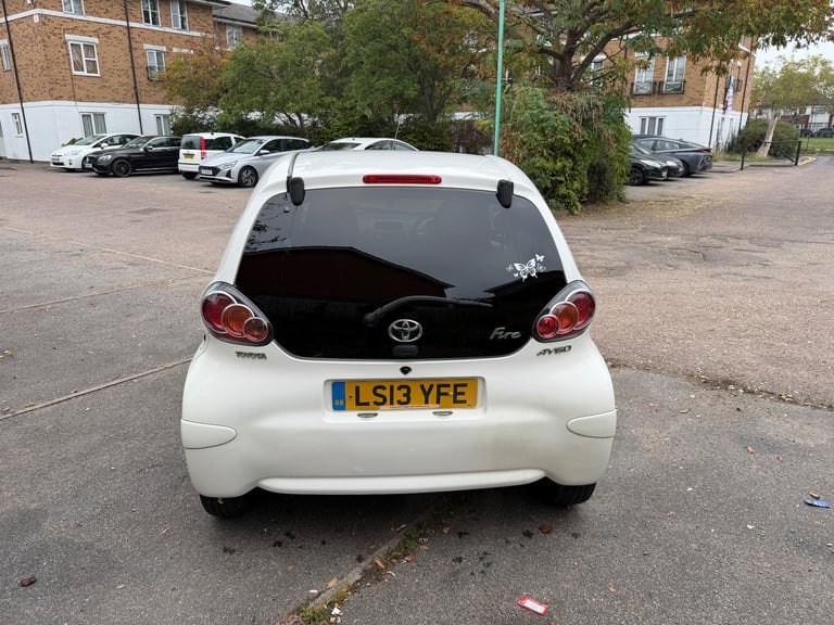 Toyota, AYGO, Hatchback, 2013, Manual, 998 (cc), 3 doors