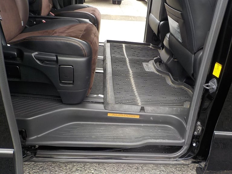 2013 Toyota Alphard 240S TYPE GOLD + 7 Seats MPV Petrol Automatic
