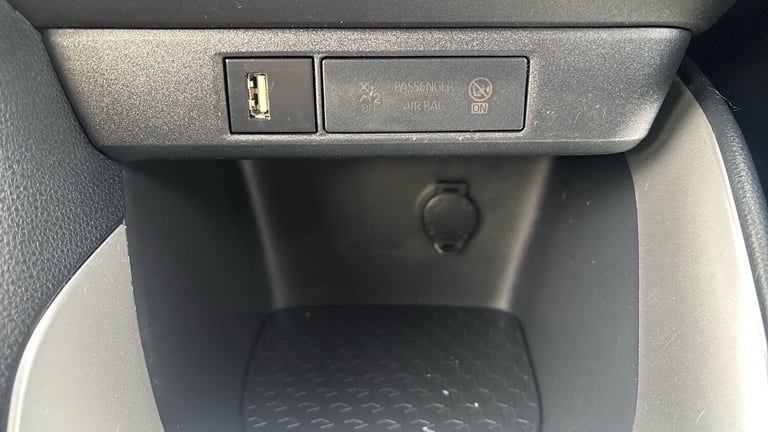 2022 Toyota Yaris 1.5 Hybrid Icon 5dr CVT Hybrid Hatchback Hatchback Hybrid Automatic