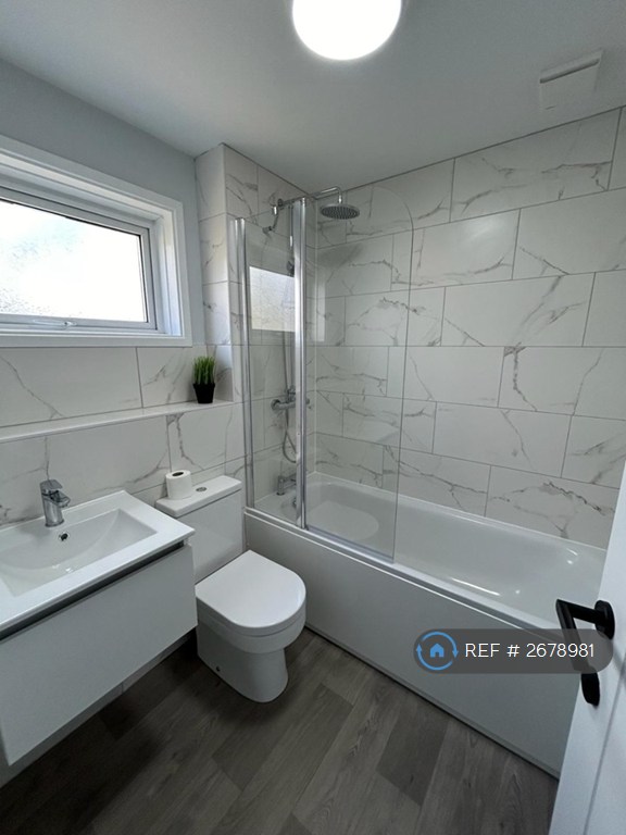 3 bedroom house in Mozart Close, Basingstoke, RG22 (3 bed) (#2678981)